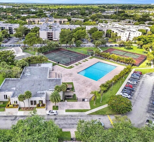 Building Photo - 8760 SW 133rd Avenue Rd