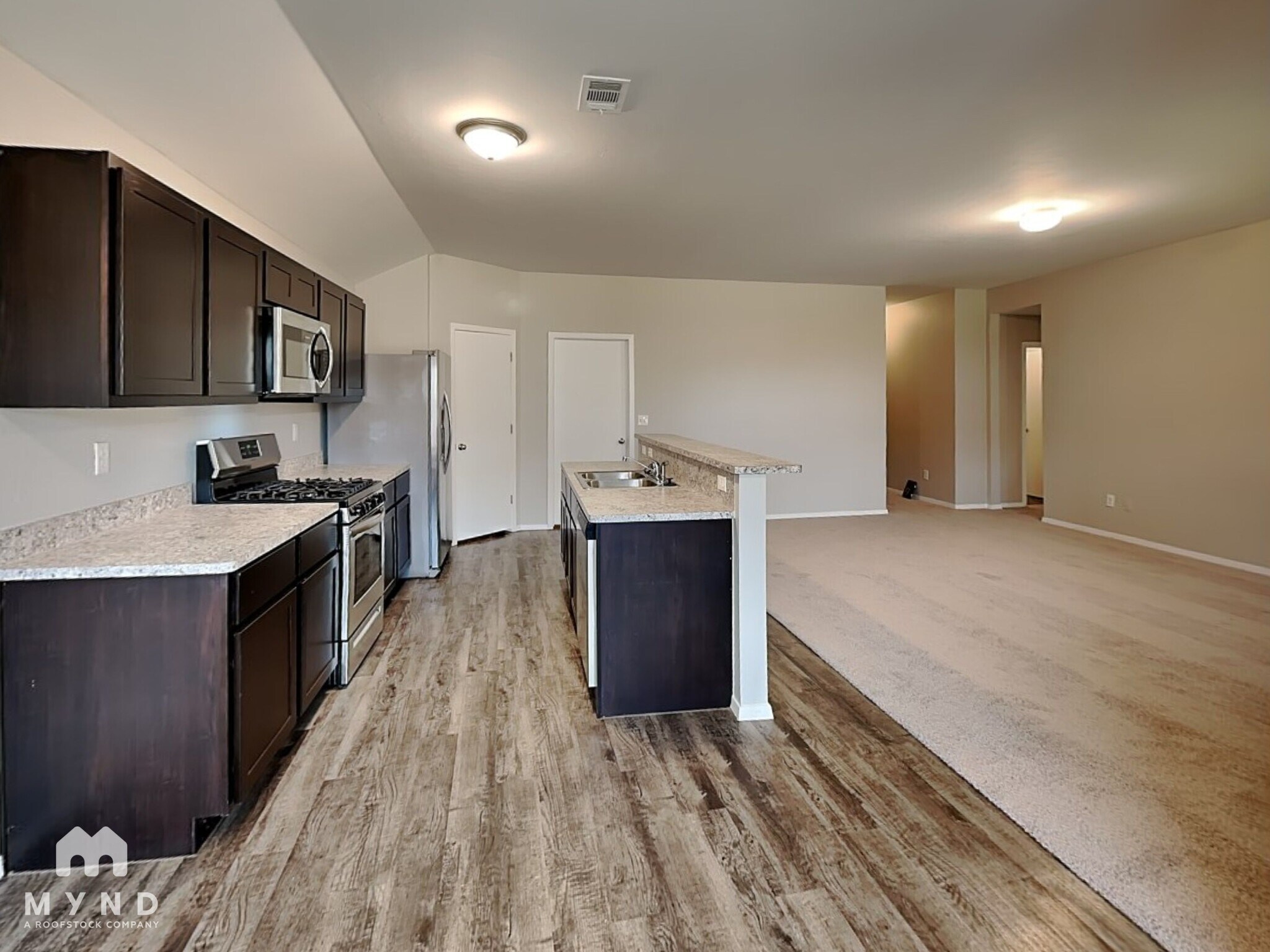 Building Photo - 2303 Ridge Way