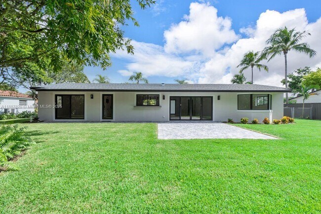 Building Photo - 10460 SW 93rd St