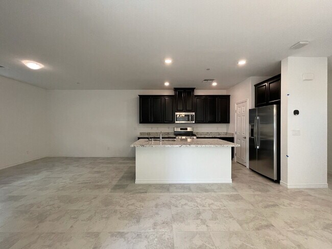 Building Photo - GATED 3 BED 2.5 BATH 2 CAR GARAGE + LOFT IN NORTH LAS VEGAS