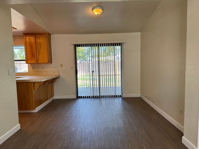 Building Photo - 8160 Clarion Cir