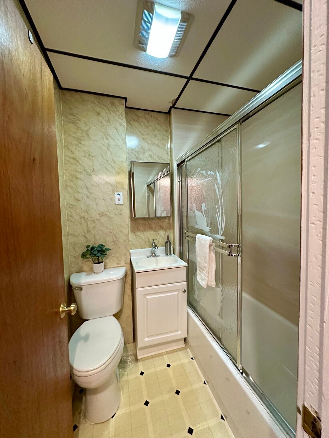 Building Photo - 6 Trull St