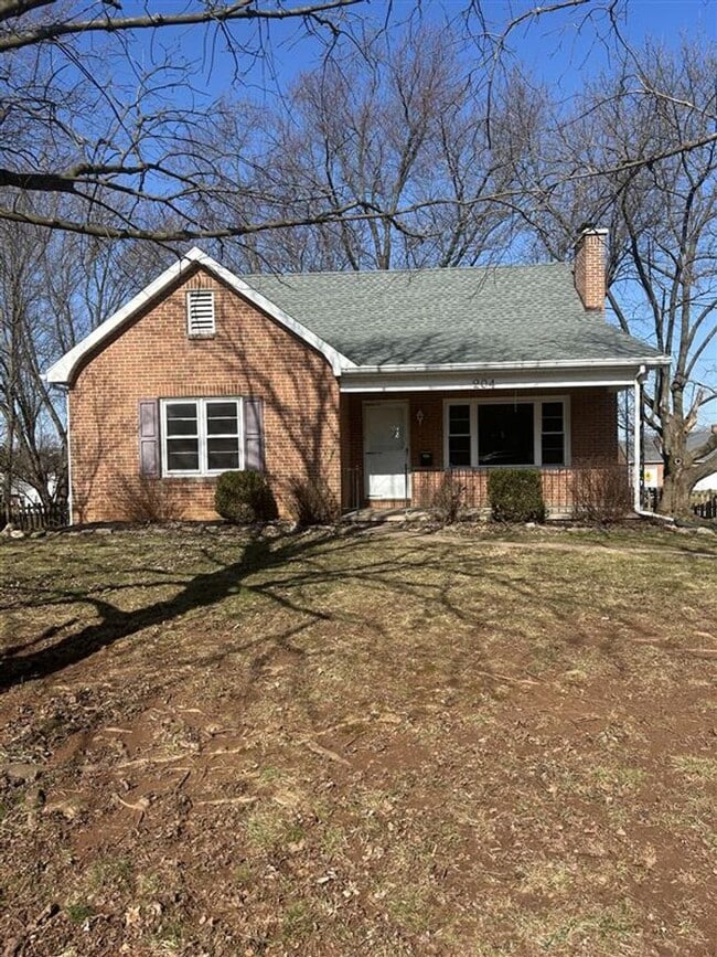 Building Photo - 4 Bedroom home for Rent!! This house is being renovated**