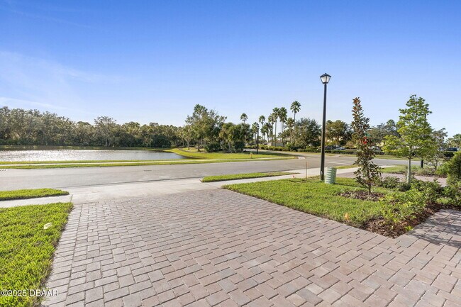 Building Photo - 105 Pitching Wedge Dr