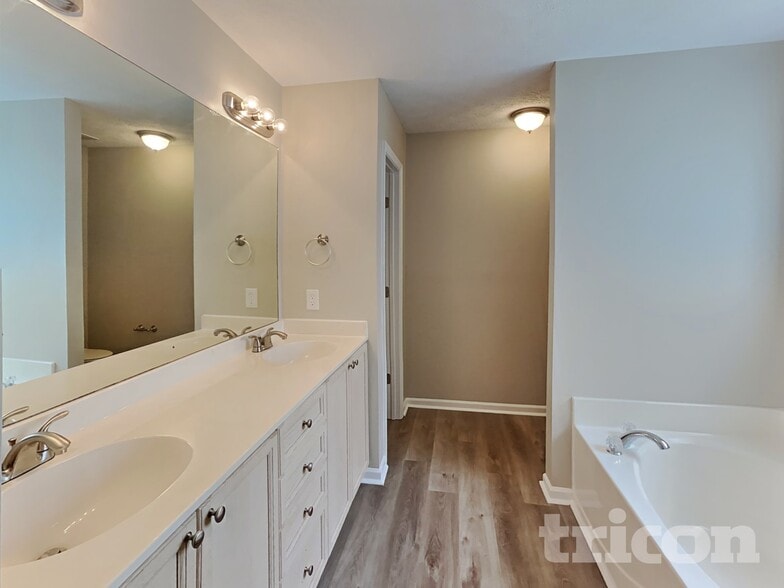 Building Photo - 1029 Chesire Way