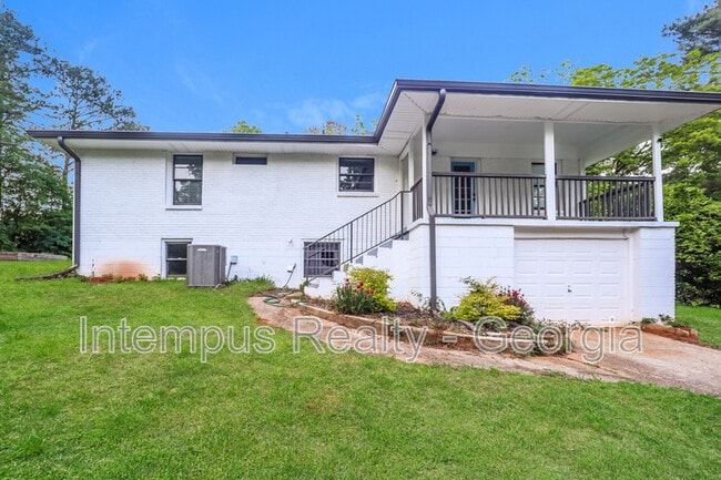 Primary Photo - 3543 Bouldercrest Rd