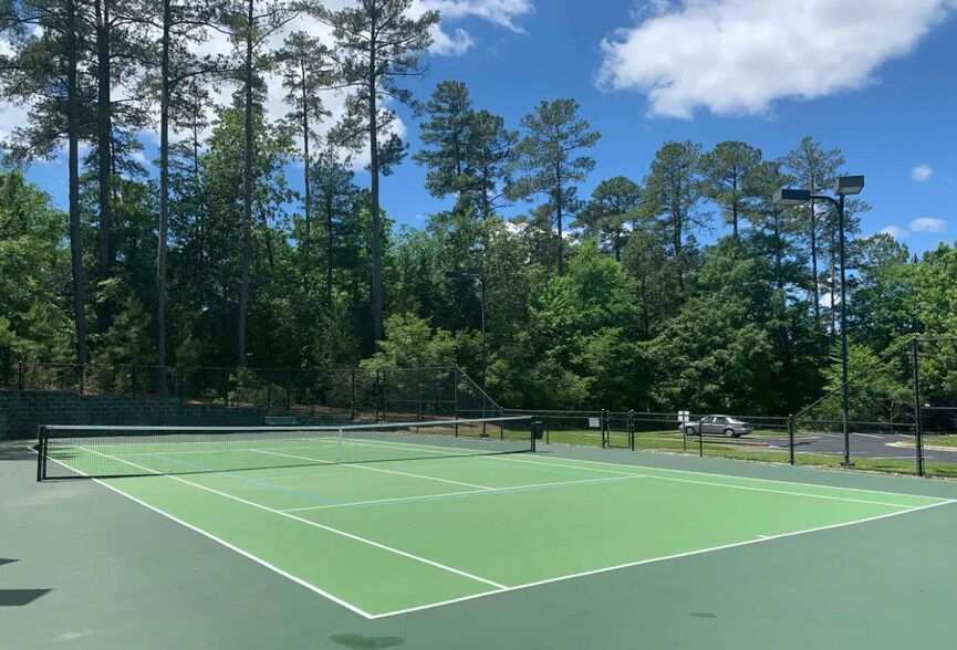 Tennis/Pickleball Court - 432 Glencrest Pl