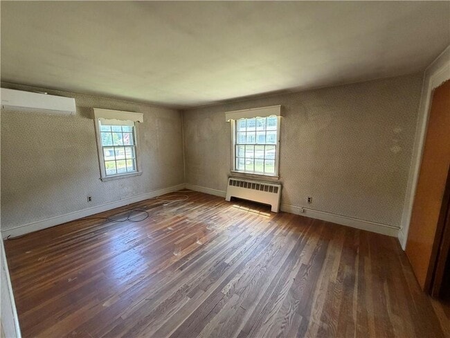 Building Photo - 11 Terrace Dr