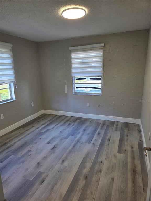 Building Photo - 9004 Tudor Dr