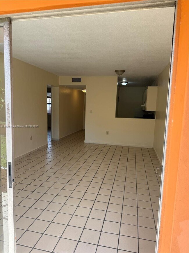 Building Photo - 1001 NW 45th Ave