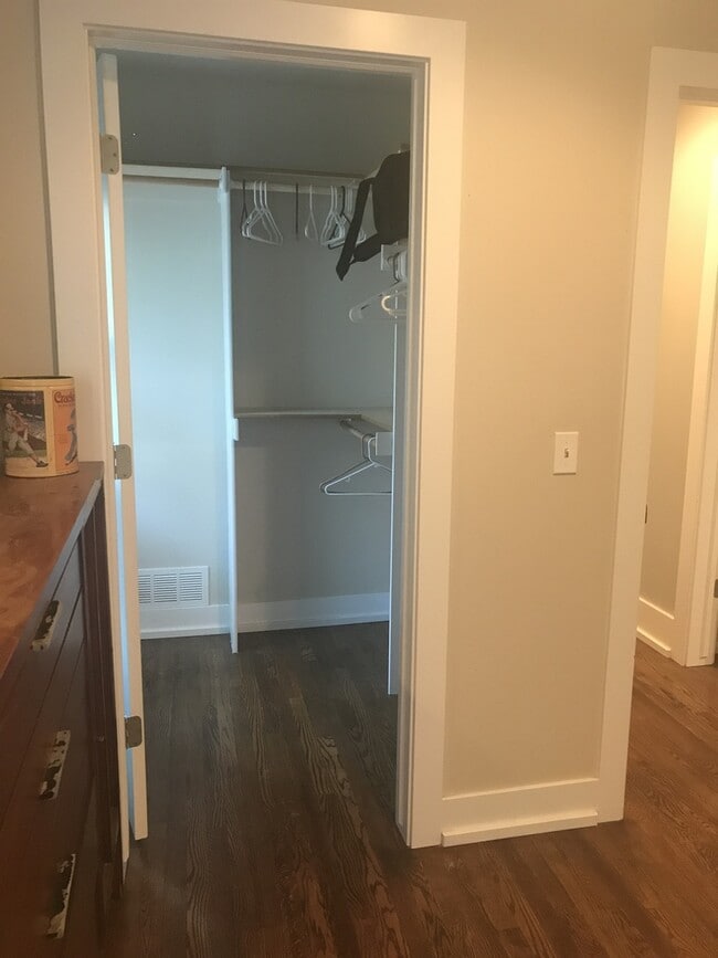 Building Photo - Beautiful House in The Benson Area! Large 2 car Garage!