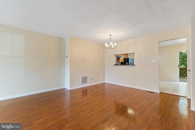 Building Photo - 14061 Oxbridge Inn Ct