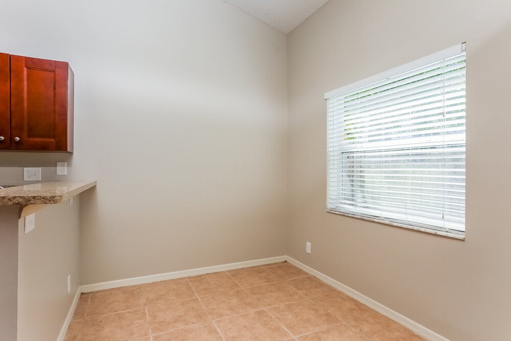 Building Photo - 180 Heatherwood Dr