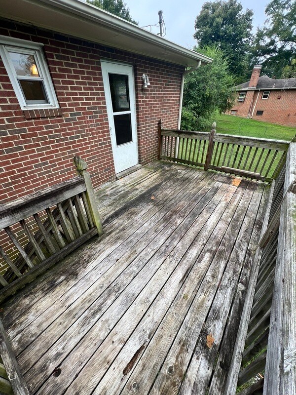 Building Photo - 2220 Martin Ave