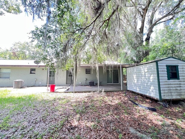 Building Photo - 2BD & 1 BA - Where Charm Meets Comfort: Yo...