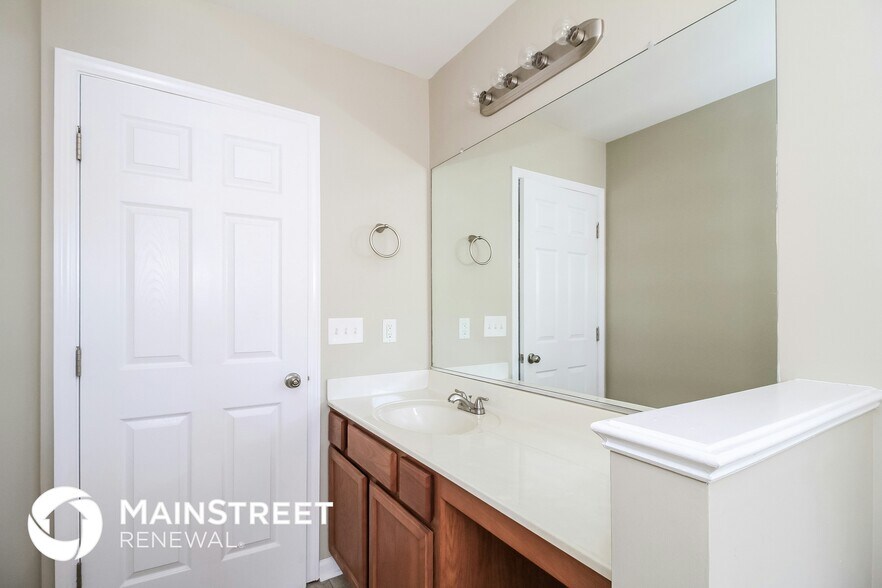 Building Photo - 5788 Misty Hill Cir