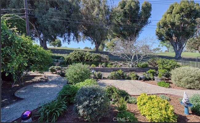 Building Photo - 16711 Greenview Ln