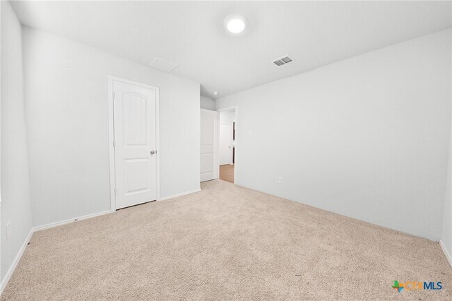 Building Photo - 813 Indigo Wy