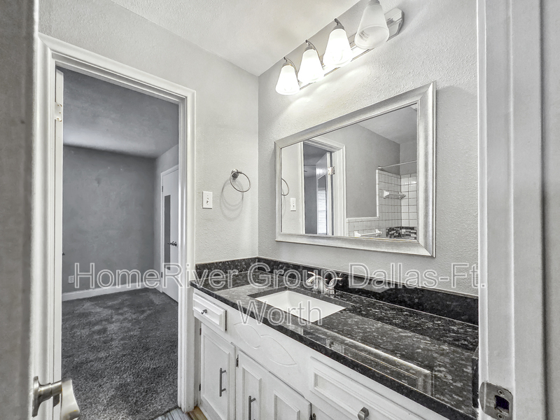 Building Photo - 9033 Flicker Ln