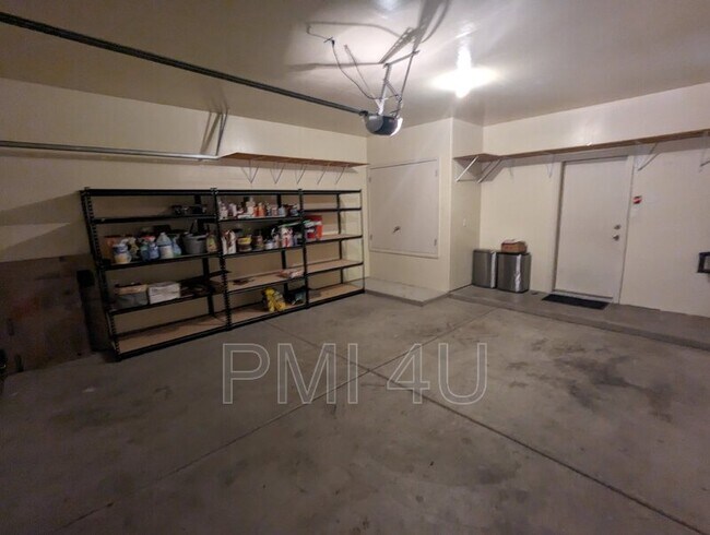 Building Photo - 2035 Ferndale Rd SE