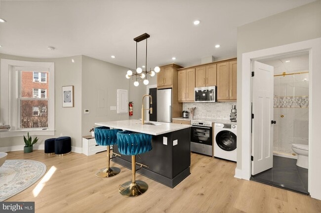 Building Photo - 1634 S Street NW Unit 5