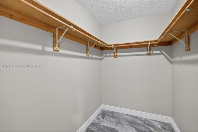 Building Photo - 2201 NE 52nd St