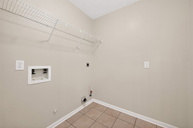 Building Photo - 22938 Sugar Bear Dr