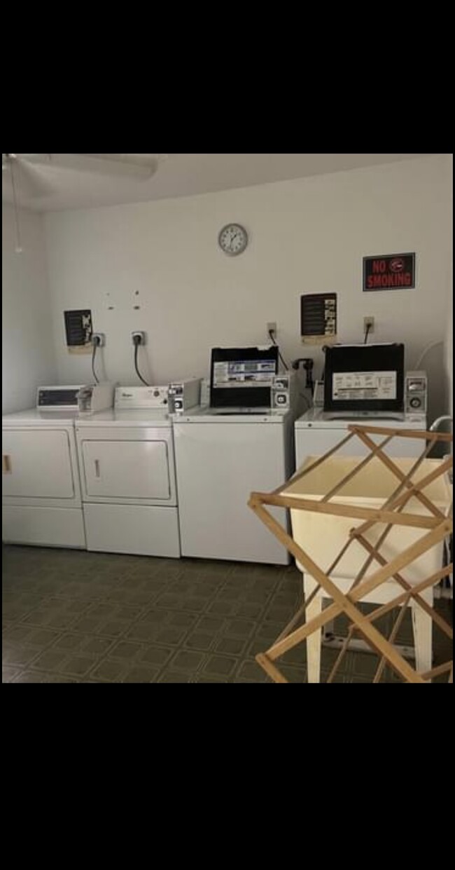 Laundry Room - 5100 SW 90th Ave