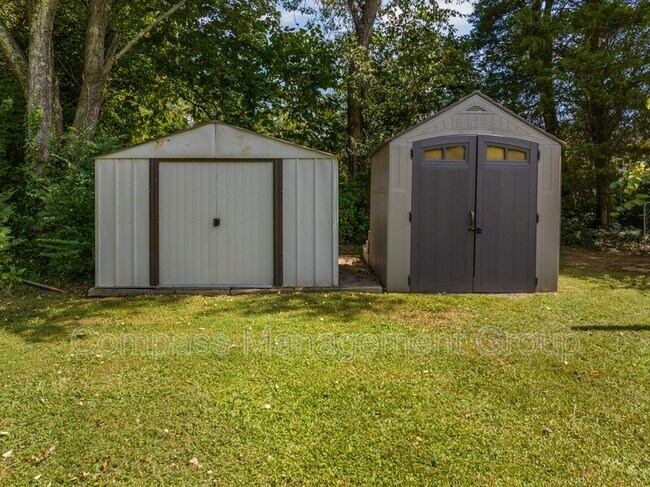 Building Photo - 321 Sarvis Dr