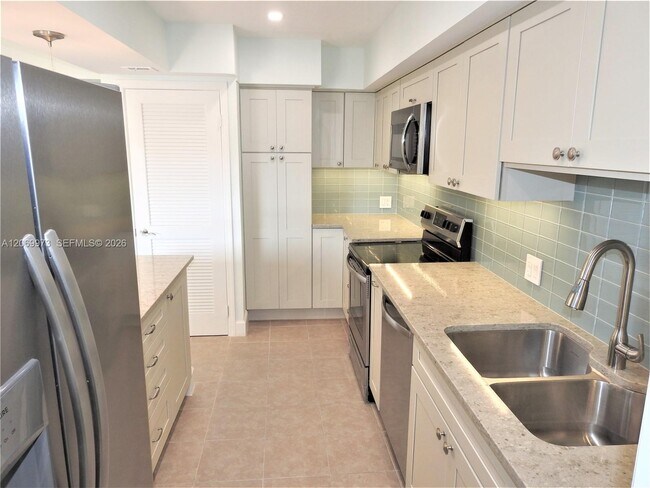 Building Photo - 8401 SW 107th Ave