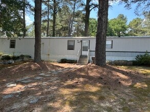 Building Photo - 1600 Stone Stream Dr