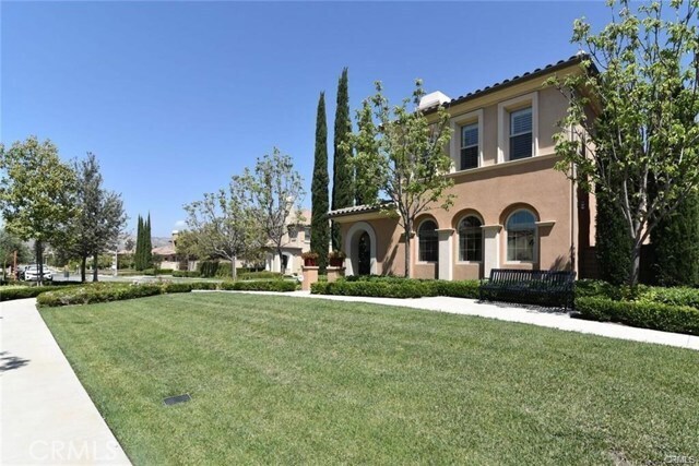 Building Photo - 36 Twin Gables
