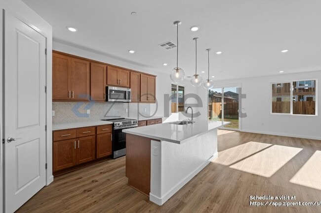 Building Photo - 1710 Halo Ave