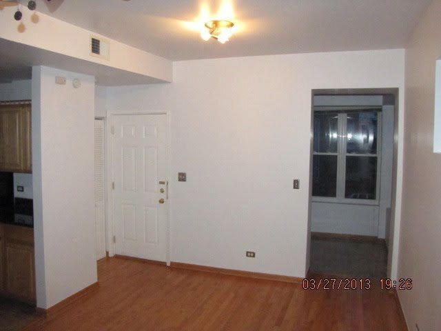 Building Photo - 4910 N Spaulding Ave