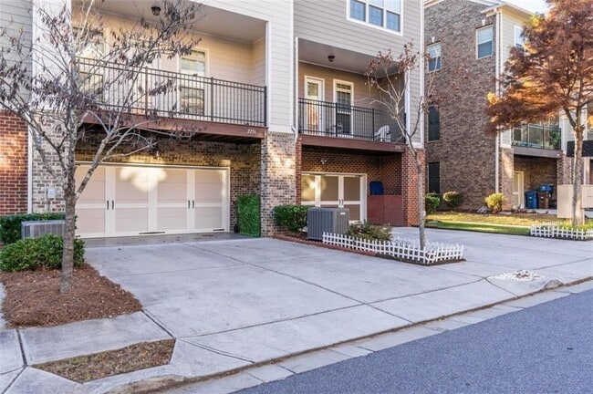 Building Photo - 2256 Tenor Ln