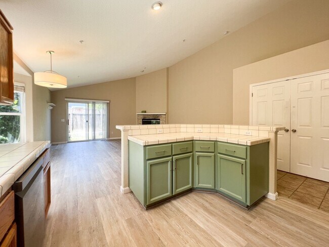 Building Photo - Spacious Single-Level 3-Bedroom Home in Desirable North Napa