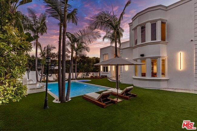 Building Photo - 504 Elm Dr