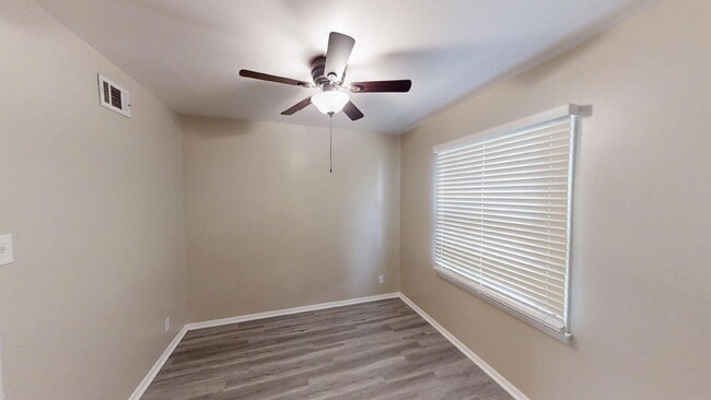 Building Photo - 506 Goodnight Dr