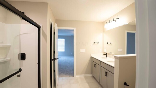 Building Photo - 1717 Longhill Dr