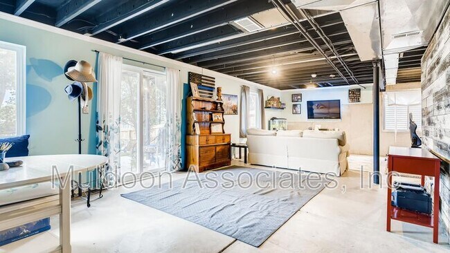 Building Photo - 4844 Little London Dr