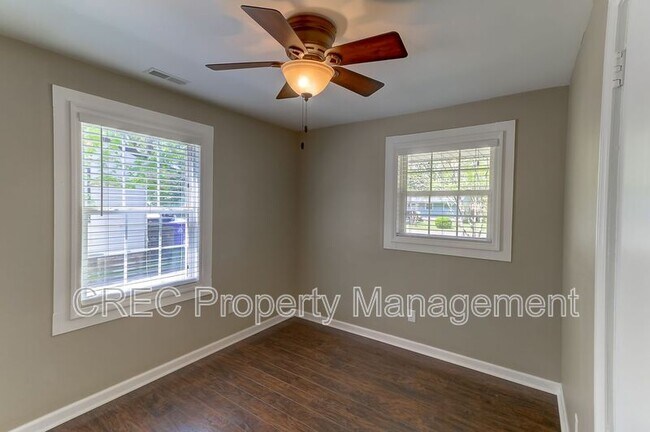 Building Photo - 2401 Eagle Dr