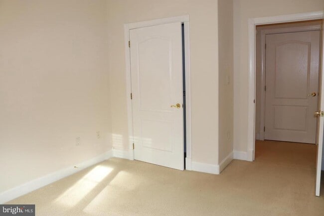 Building Photo - 12909 Little Hayden Cir