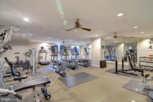 Building Photo - 2665 Prosperity Ave