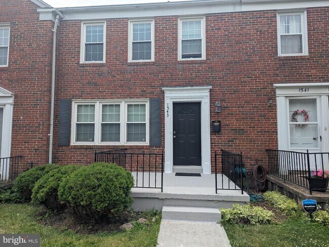 Building Photo - 1543 Cottage Ln