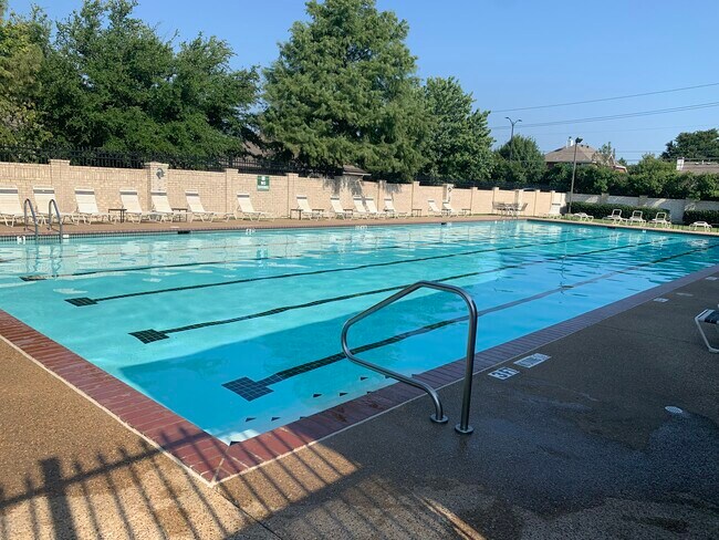 Pool - 6009 Wilmington Dr