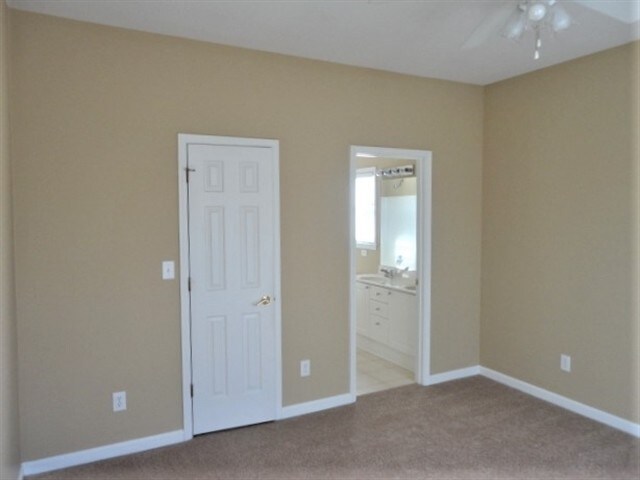 Building Photo - 276 Stansbury Ln