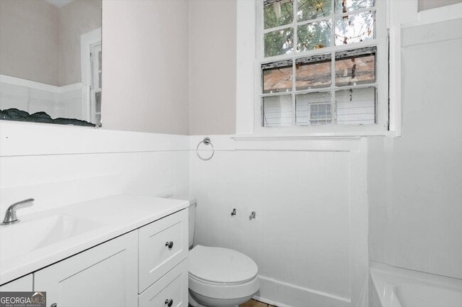 Building Photo - 2008 Starnes St