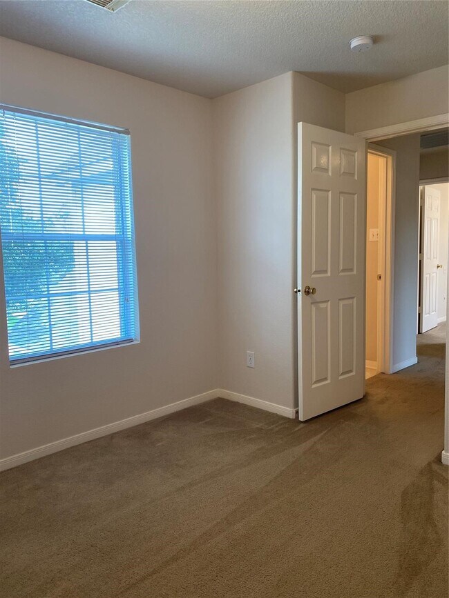 Building Photo - 19439 Juniper Vale Cir