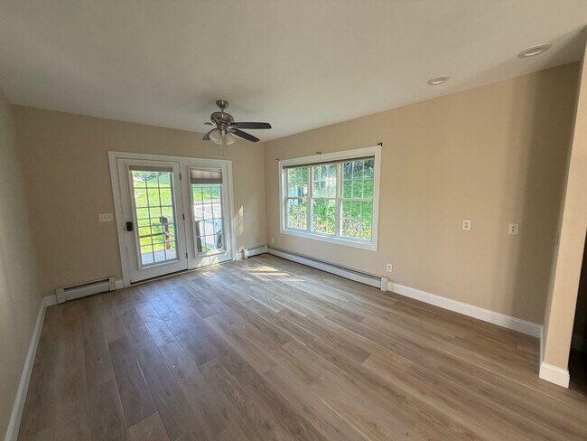 Building Photo - 33 Brunelle Dr