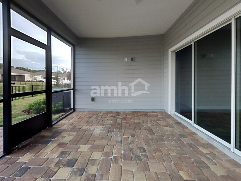 Building Photo - 163 Spruce Point